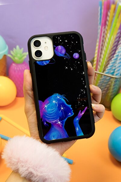 Spoyi Iphone 11 Uzay Kız Tasarımlı Glossy Telefon Kılıfı