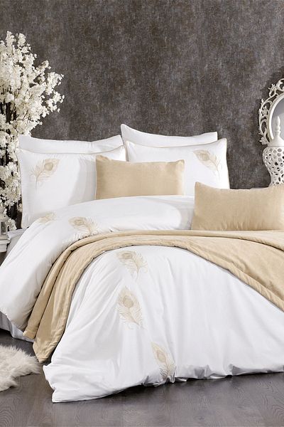 Minelya Home Collection 3 Piece Diamond Velvet Bed Runner And Pillowcase Set Beige