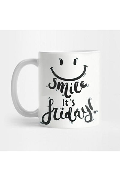 Pixxa كوب بتصميم نص أسود من Smile It's Friday مع وجه مبتسم سعيد