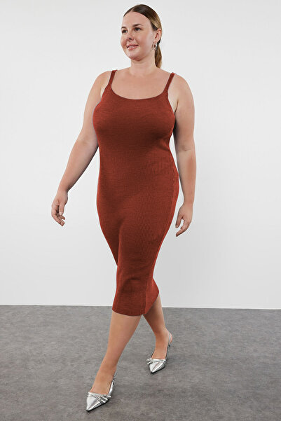 Trendyol Collection Set de 2 cardigan și rochie din tricot midi de culoare cărămidă - cu nervuri și curea TBBAW24AH00016