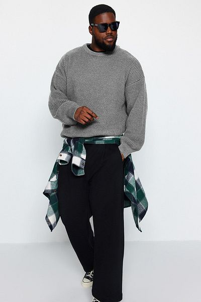 Trendyol Collection Men's Oversize Gray Knitwear Sweater - Crew Neck, Plus Size TMNAW24AN00001