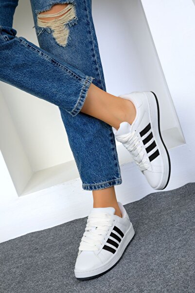 SOHO Unisex White and Black Sneaker 19000