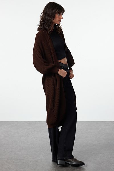 Trendyol Collection Maxi-Strickjacke in Braun – TWOAW24HI00096