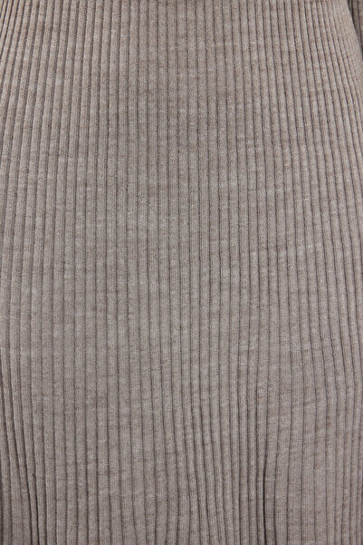 Trendyol Collection Rochie midi tricotaje bej - Fustă cu volane, TWOAW25EL00055