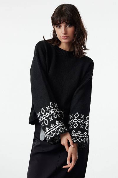 Trendyol Collection Pulover negru cu decolteu triplu - cu textura moale și detaliu la capătul brațului TWOAW25KZ00264