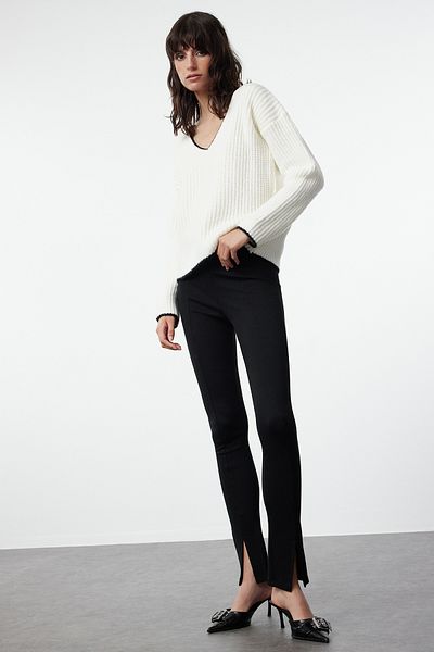 Trendyol Collection Wide Fit Ecru Knitwear Sweater - Soft Textured TWOAW25KZ00224