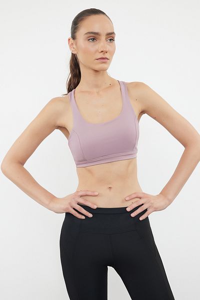 Trendyol Collection Pletená sportovní podprsenka ze sušených růží – křížový provazový pásek, podpora a tvarování TWOAW23SS00000