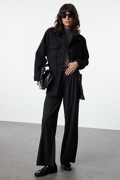 Trendyol Collection Czarny oversize'owy kaszmirowy cienki płaszcz kurtka TWOAW25MO00205