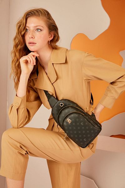 Pierre Cardin Czarna damska torba na ramię z monogramem 05PO22Y1535