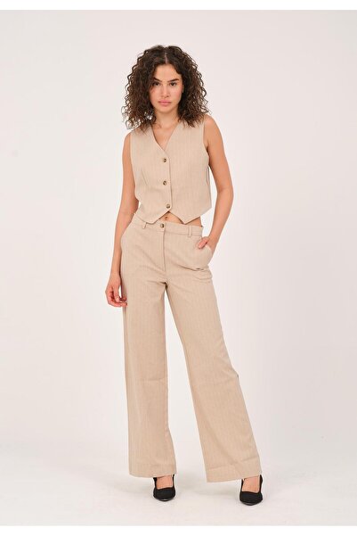 Basics&More طقم سترة وبنطلون نسائي - 605