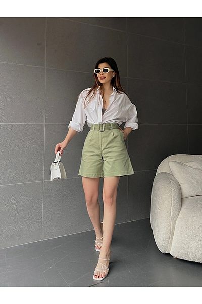 Fav Style Pantaloni scurți Mom pentru femei cu talie înaltă și detaliu ochi de pasăre - Buzunare duble