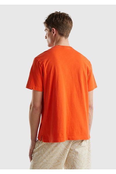 United Colors of Benetton Ροζ ανδρικό μπλουζάκι - 100% βαμβάκι, χαλαρή εφαρμογή, λαιμόκοψη