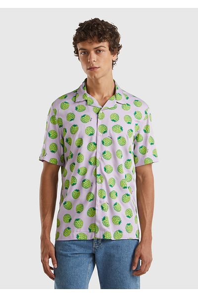 United Colors of Benetton Cămașă pentru bărbați 100% vâscoasă cu imprimeu liliac Mix Fruit - mânecă scurtă