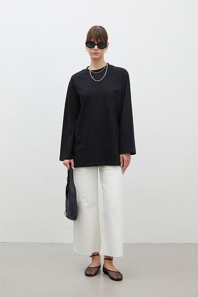 Manuka OVERSIZE-LANGARM-T-SHIRT AUS BAUMWOLLE SCHWARZ