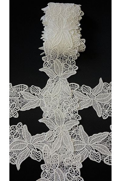 Ozpas White Lace Guipure Flower Patterned Ribbon for 5m - 8 Cm