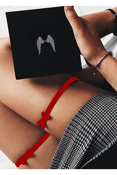 lovebox Гъвкава кадифена еластична червена секси лента за крака