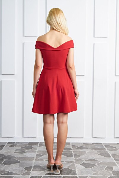 lovebox Kadın Esnek Scuba Krep Kumaş Madonna Yaka Kloş Kırmızı Abiye Elbise 079