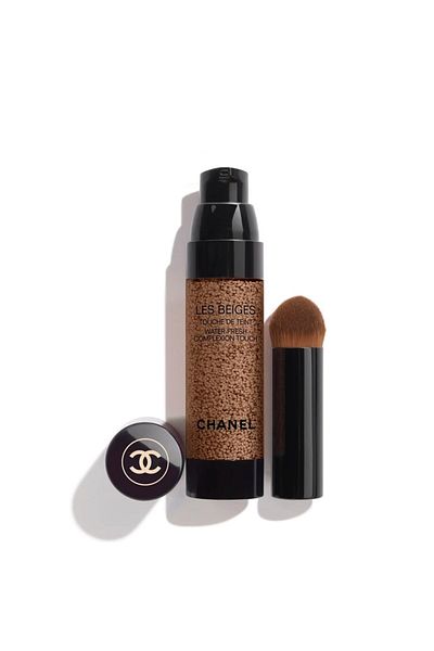 Chanel كريم أساس LES BEIGES WATER-FRESH COMPLEXION TOUCH-مرطب وممتلئ ومصبوغ بشكل مكثف 20 مل