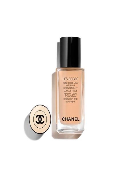 Chanel كريم أساس مرطب منعش ذو مظهر طبيعي لمدة 12 ساعة من LES BEIGES، 30 مل