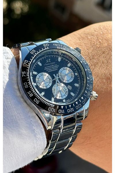 Show Time Men's Wristwatch - Stainless Steel and Calendar