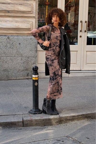 GIA - ART The Champ Colorful Tie-Dye Patterned Long Tulle Brown Dress