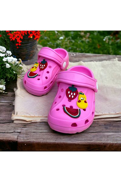 Hızlı Al Strawberry Patterned Slippers for Girls