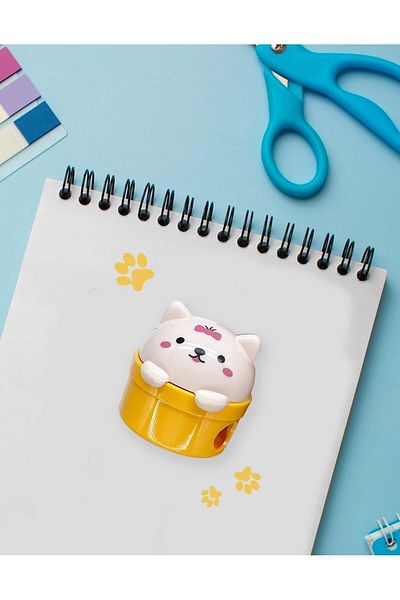 Kağıt Gemi Dükkan Yellow Cute Cat Pencil Sharpener