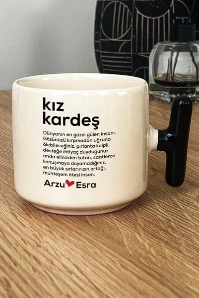 Hedizu Kişiye Özel Kız Kardeş Kupa Bardak T Kulplu Siyah Ablaya Arkadaşa Doğum Günü Hediyesi