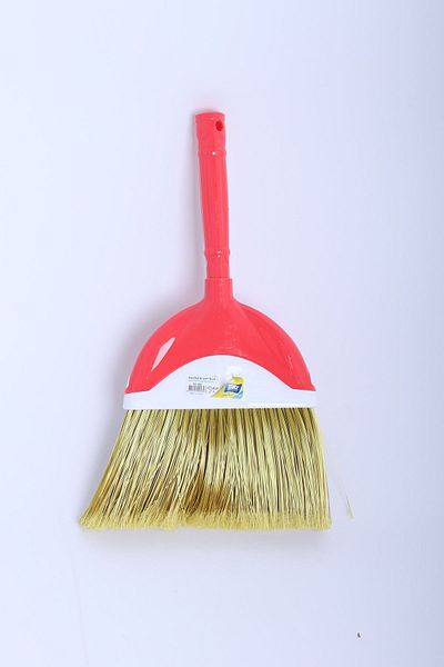 Titiz Red Honeysuckle Broom No:2