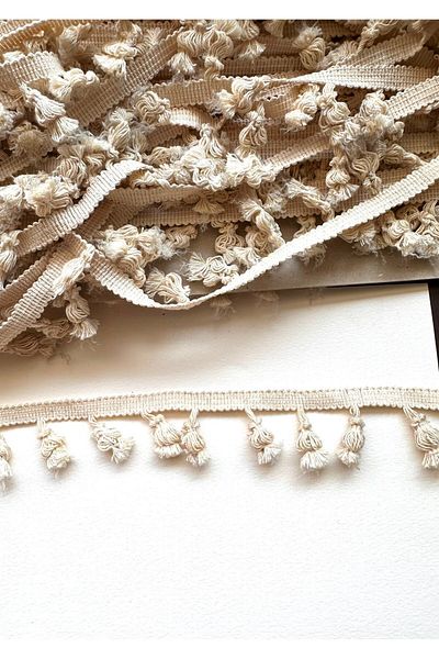 ODDA TASARIM ATÖLYESİ decorative linen ball Strip - with tassels