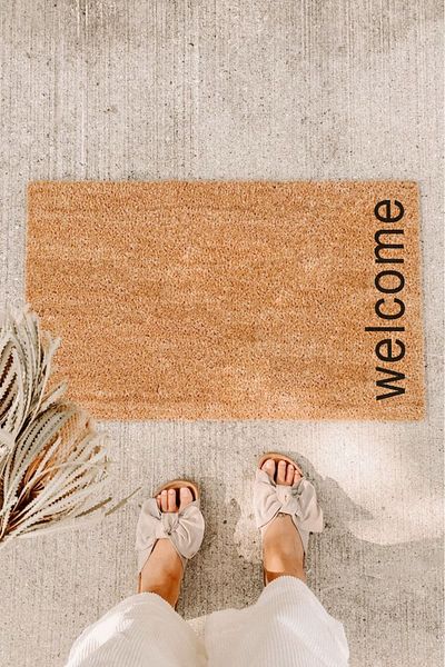 Paspas Yap Simple Design Door Mat with Welcome Lettering on the Right Koko Mat Exterior Door Mat