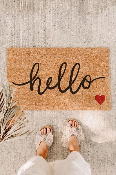 Paspas Yap Hello Written Red Heart Door Mat