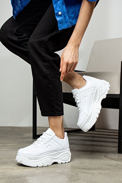 İmerShoes Günlük Kadın Beyaz Rugan Sneaker Desenli Hafif Yüksek Taban Bağcıklı Spor Ayakkabı 001