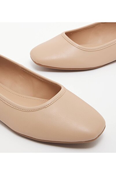 Steve Madden Tan Women's Flat-casual Shoes