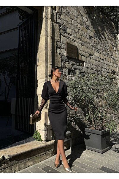 Gallogi Елегантна рокля с V-образно деколте и миди дължина - детайлни ръкави от тюл