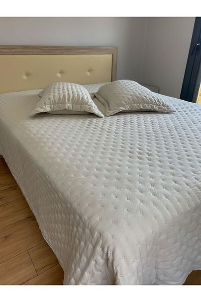 sutra Double Vintage Bedspread - Straight Sided