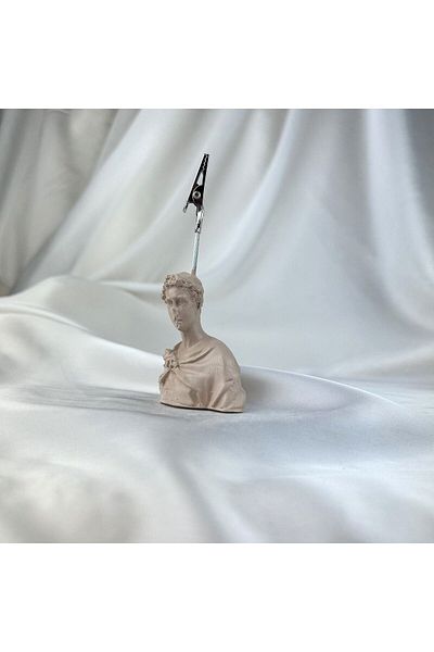 Melouro Cream St. George Sculpture Note Holder, Photo Holder