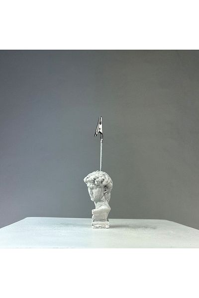 Melouro Gray Antique David Sculpture Note Holder