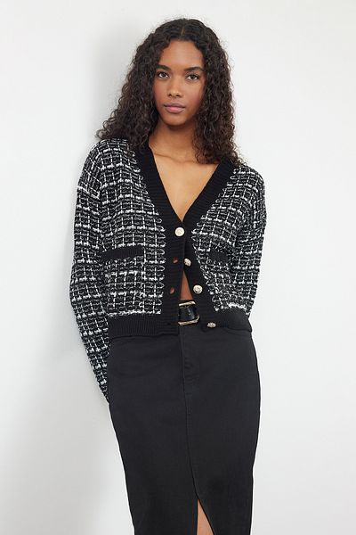 Trendyol Collection Black Tweed Look V-Neck Glittery Knitwear Cardigan Twoaw25Hi00240