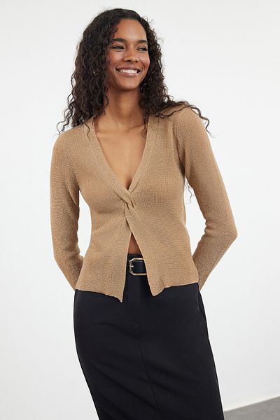 Trendyol Collection Třpytivý velbloudí svetr – detailní rozpark TWOAW24KZ00660
