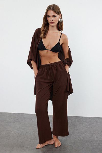 Trendyol Collection Burümcük barna kimonó és nadrág szett - TBESS23AU00149