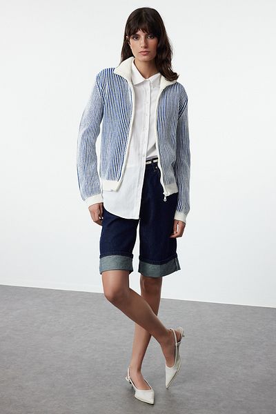 Trendyol Collection Stand Collar Ecru Knitwear Cardigan - TWOAW25HI00273
