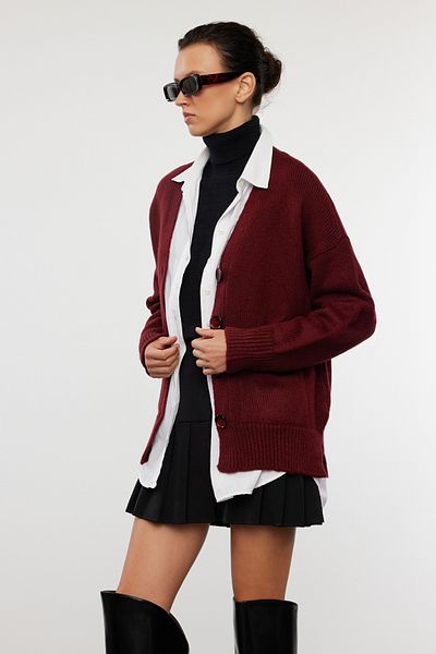 Trendyol Collection Weich strukturierte Strickjacke in Weinrot - TWOAW20HI0213