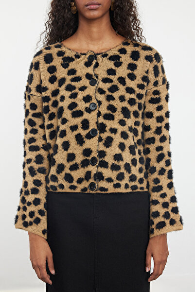 Trendyol Collection Leopard Patterned Soft Knitwear Cardigan - Camel TWOAW25HI00158