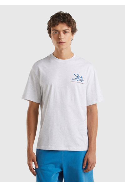 United Colors of Benetton Ανδρικό T-Shirt σε ανοιχτό γκρι μελανζέ - 100% βαμβάκι, λαιμόκοψη, γραφική εκτύπωση