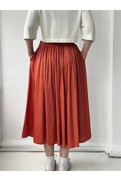 Retrobird Fustă Circle evazată Satin Lungime midi Femei Caramida
