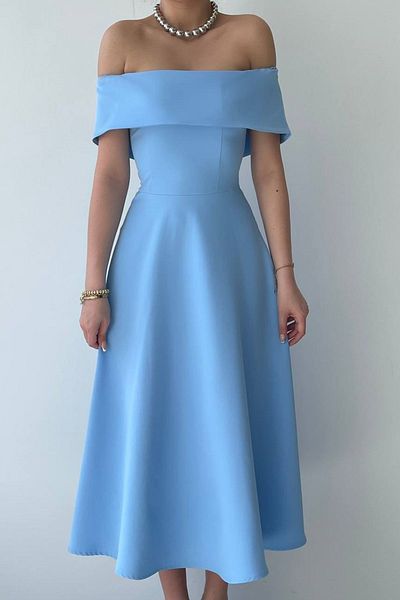 vuvutasarım Bebe Blue Atlas Fabric Madonna Collar Λεπτομέρεια Baby Blue βελούδινο Midi Φόρεμα 222