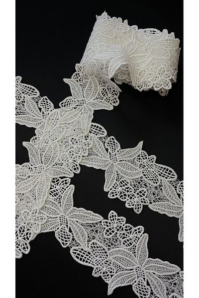Ozpas White Lace Guipure Flower Patterned Ribbon for 5m - 8 Cm