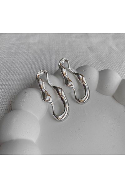 DEMOKAN Hollow Small Oval Abstract Women's Earrings