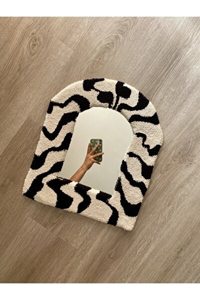 Punch Rug Mirror/ayna